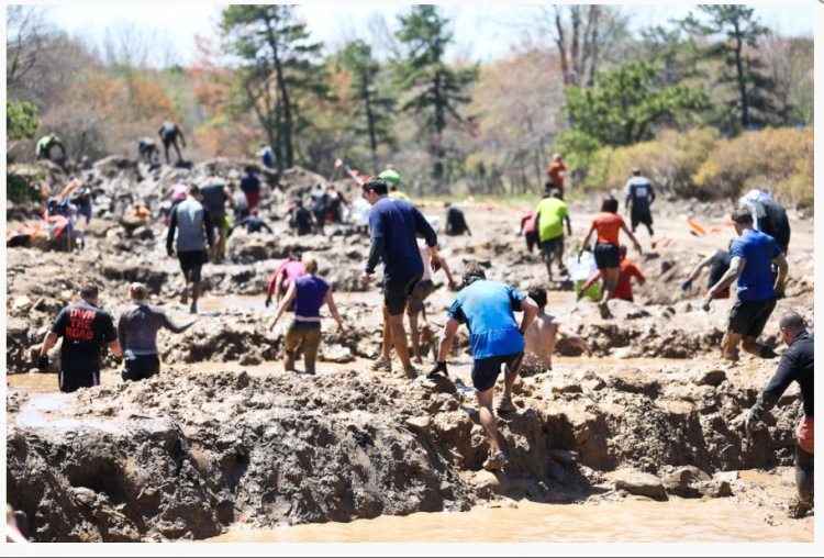 SHOULD I WEAR GLOVES FOR A MUD RUN? - KINGS CAMPS AND FITNESS